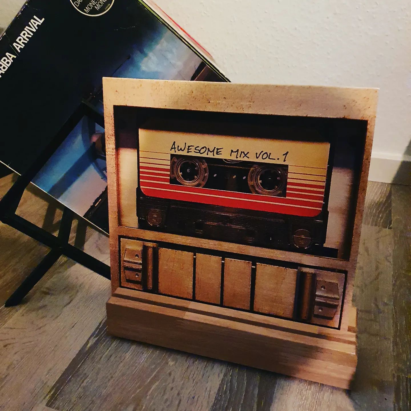 Schallplattenhalter, Schallplattenständer aus Massivholz für 1 Album und 1 Doppel-Album inkl. Gravur phonotastisch