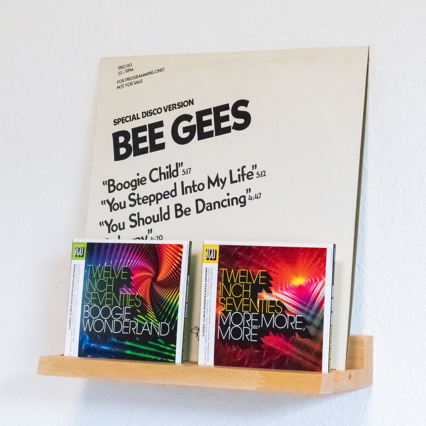 Schallplattenständer, Schallplattenregal, CD-Regal für ein bis zwei Schallplatten plus zwei CDs phonotastisch