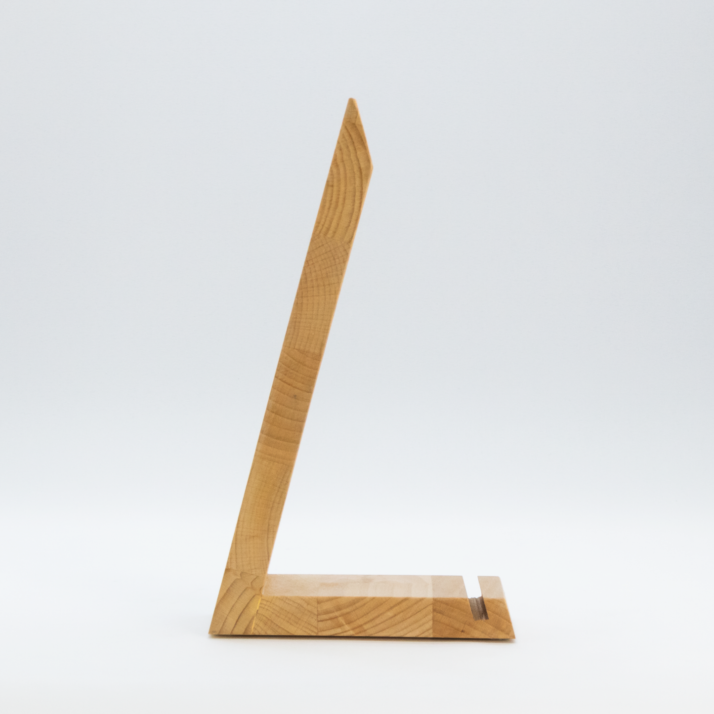 Schallplattenhalter, Vinylhalter, Schallplattenständer für eine Schallplatte aus Massivholz. phonotastisch