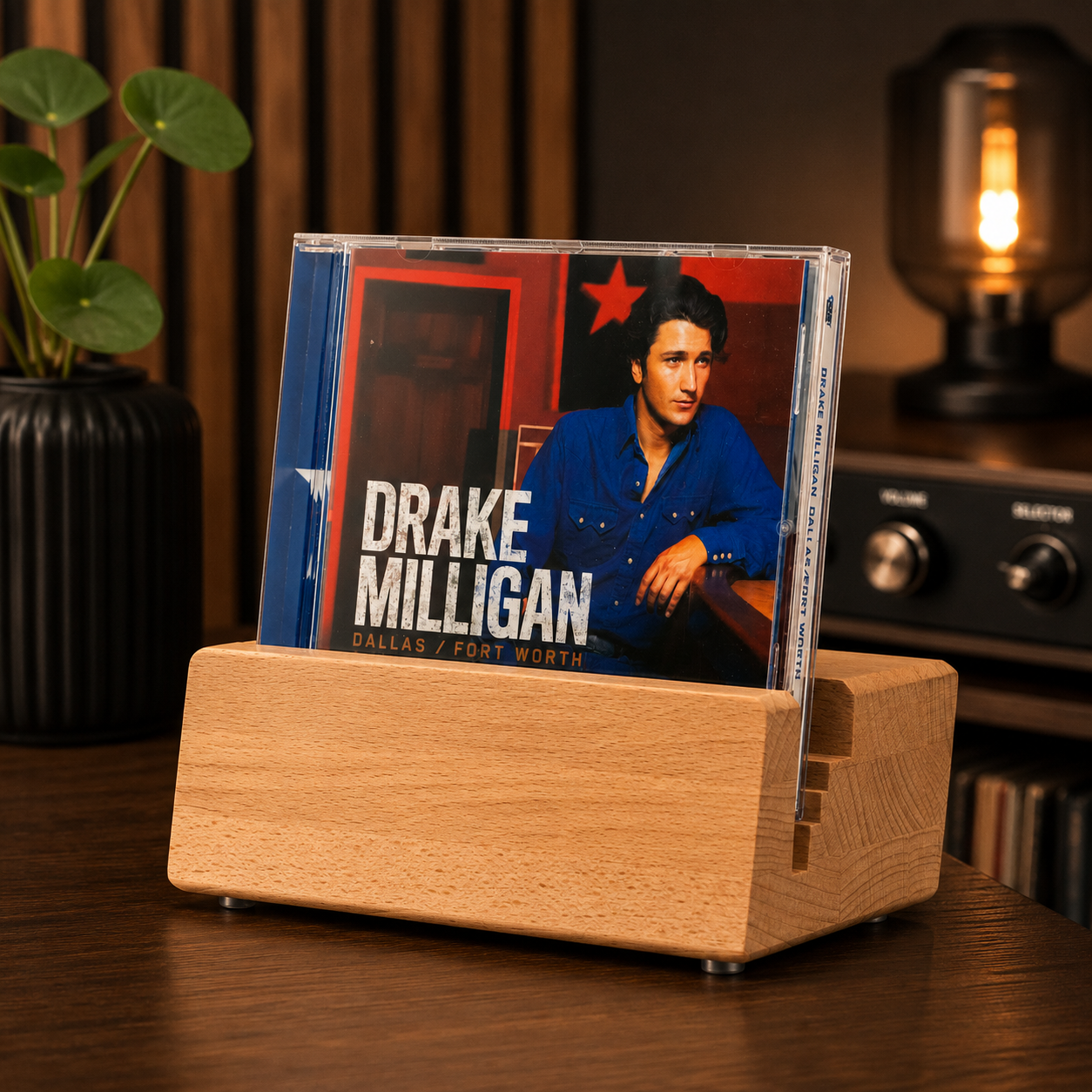 Multitalent Massivholz CD-Ständer für bis zu 4 verschiedene CD-Größen. phonotastisch