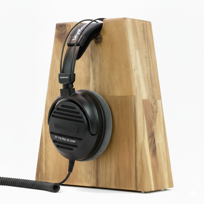 Unser Klassiker. Kopfhörerhalter Phoneblock aus Massivholz mit runder Bügelablage. phonotastisch