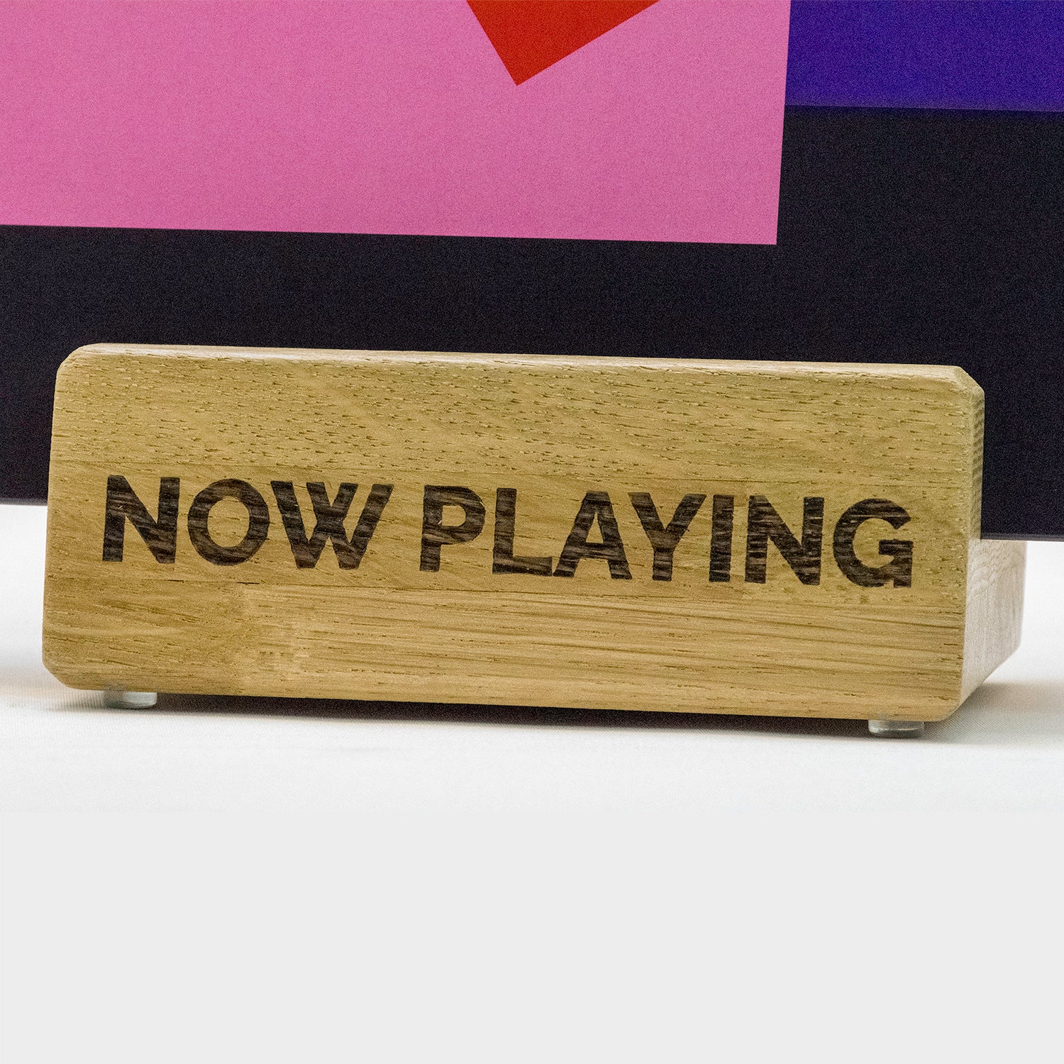  „Schallplattenhalter aus Holz für dekorative Präsentation von Vinyl“ 