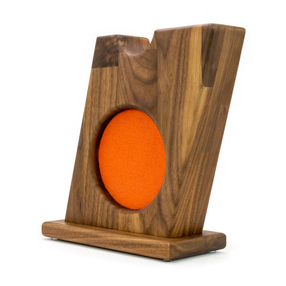 „Headphone Stand mit CleaPad für professionelle und polsterschonende Aufbewahrung“