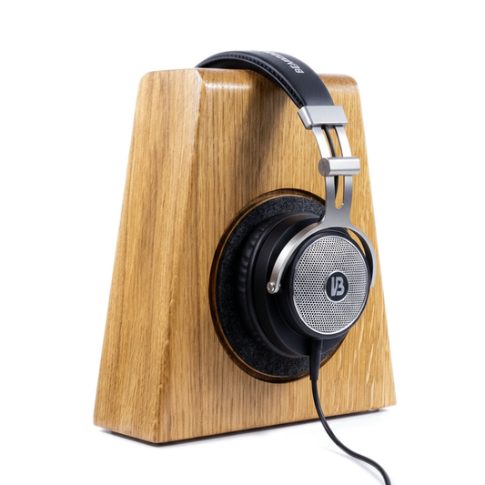 Kopfhörerständer aus Massivholz und CleanPad-Konzept für Over-Ear Kopfhörer