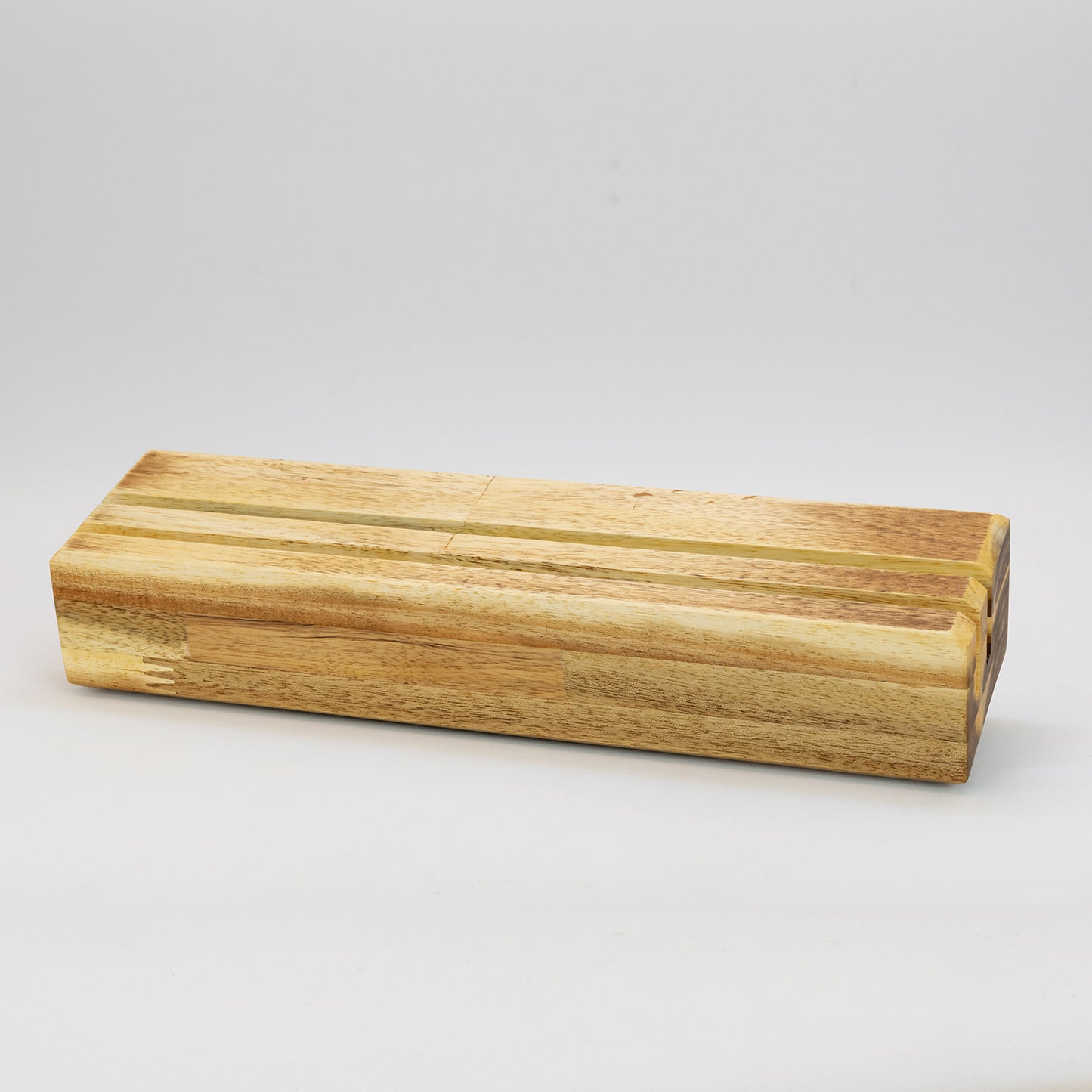 „Schallplattenhalter aus Holz mit individueller Lasergravur für Vinyl“ 